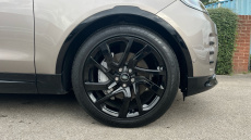 Land Rover Discovery 3.0 D300 R-Dynamic SE 5dr Auto Diesel Station Wagon